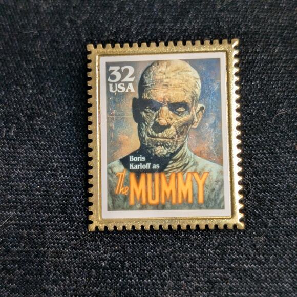Three Gold Tone Stamp Pinback Mummy Dracula & Wolf Man - Picture 3 of 6